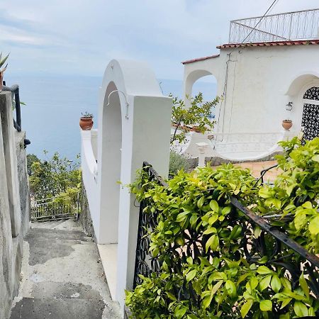 La Limonaia E La Praia Praiano Bagian luar foto