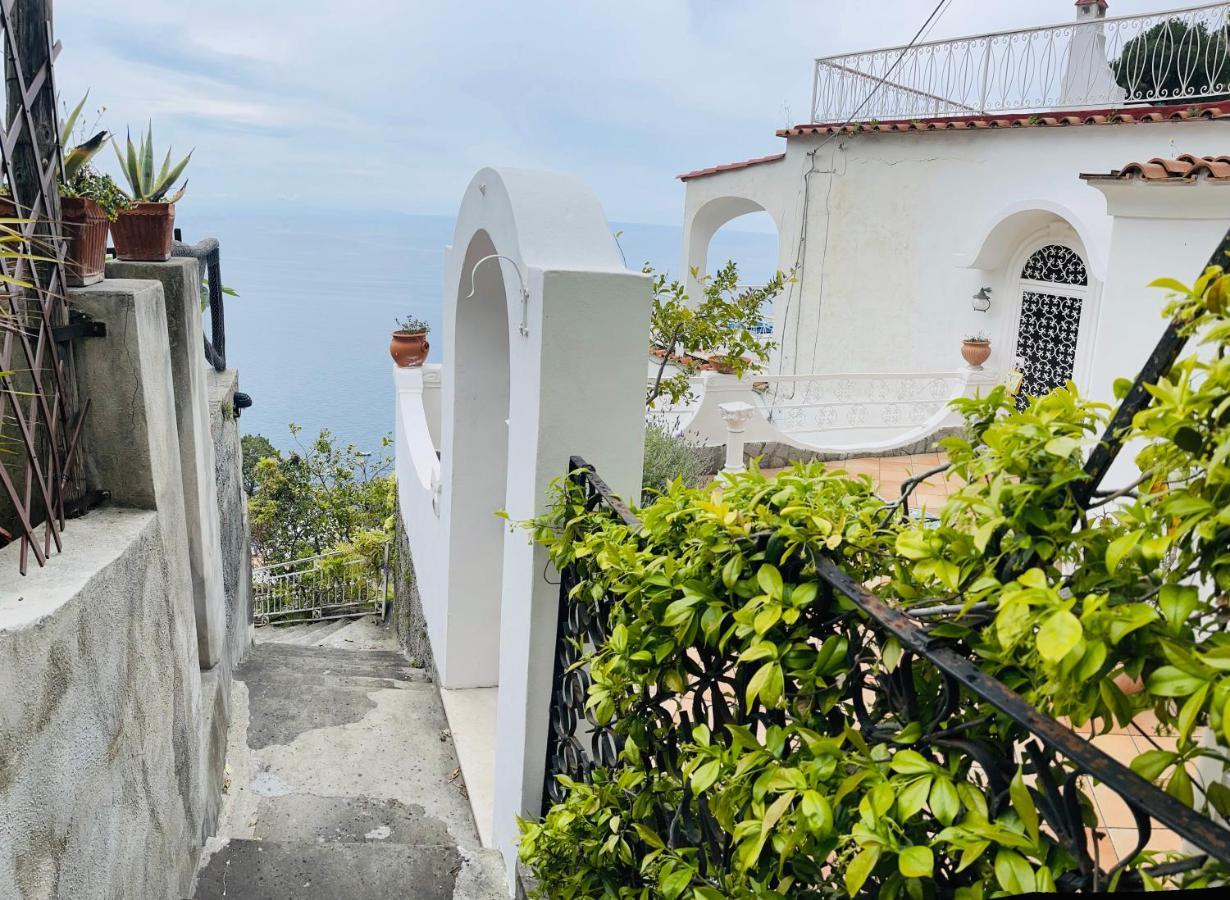 La Limonaia E La Praia Praiano Bagian luar foto