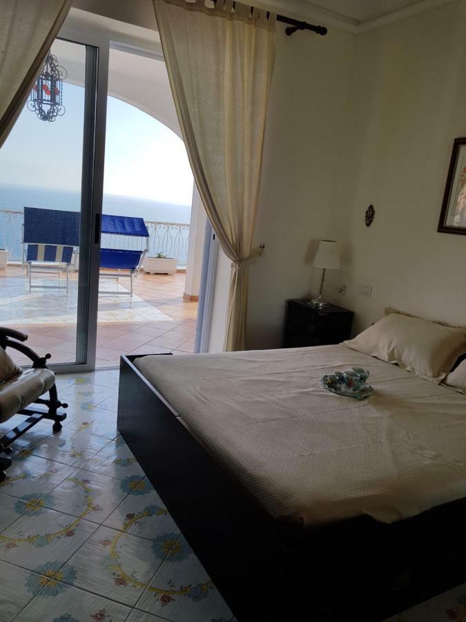 La Limonaia E La Praia Praiano Bagian luar foto