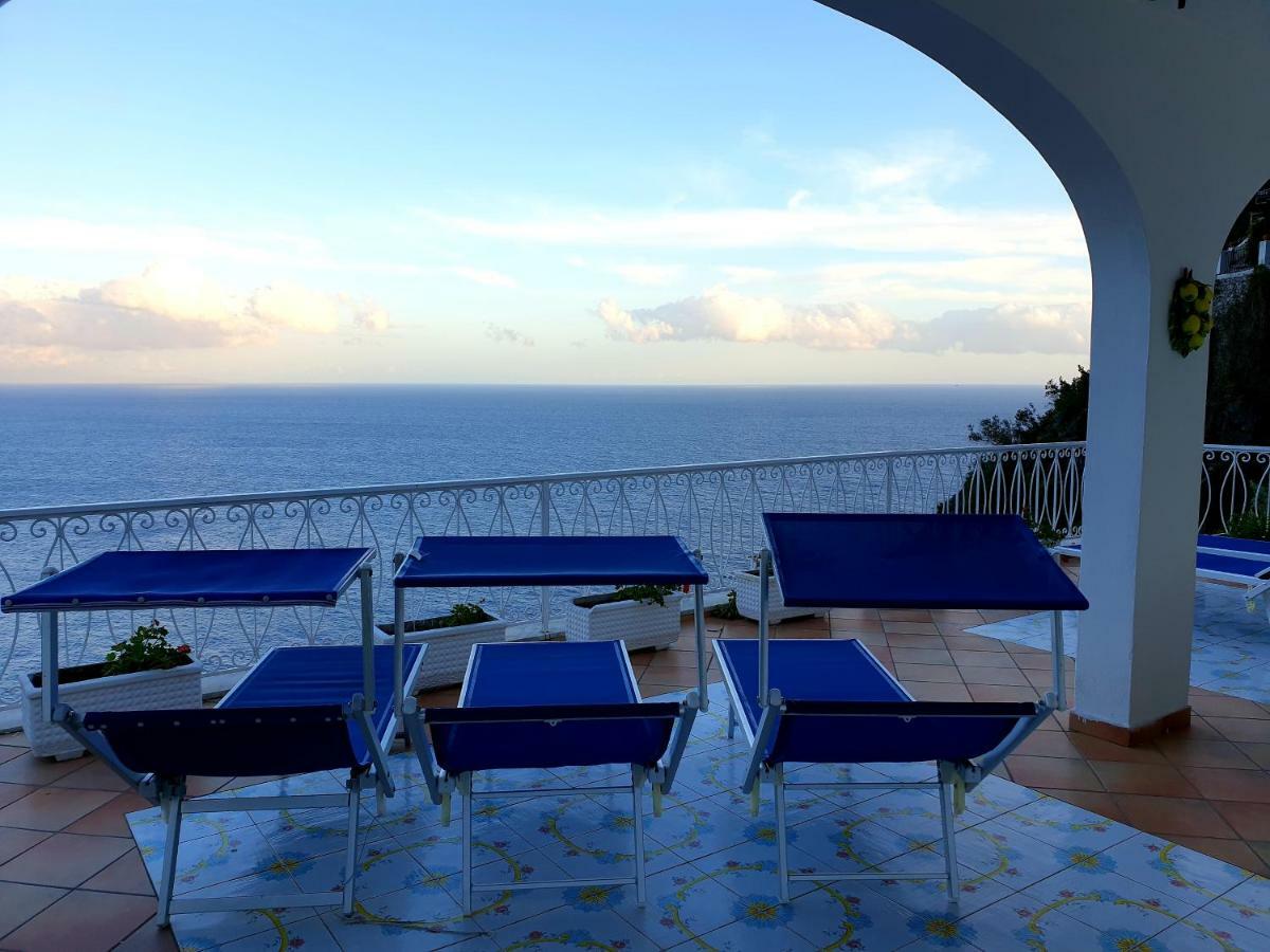 La Limonaia E La Praia Praiano Bagian luar foto