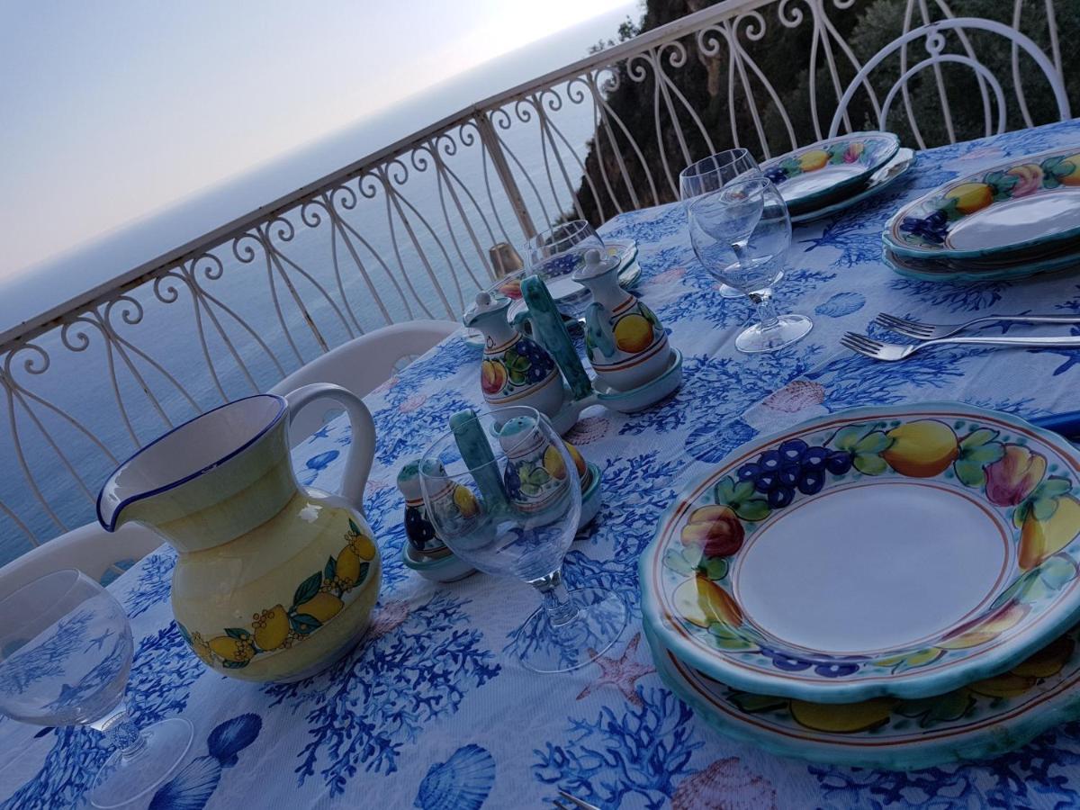 La Limonaia E La Praia Praiano Ruang foto